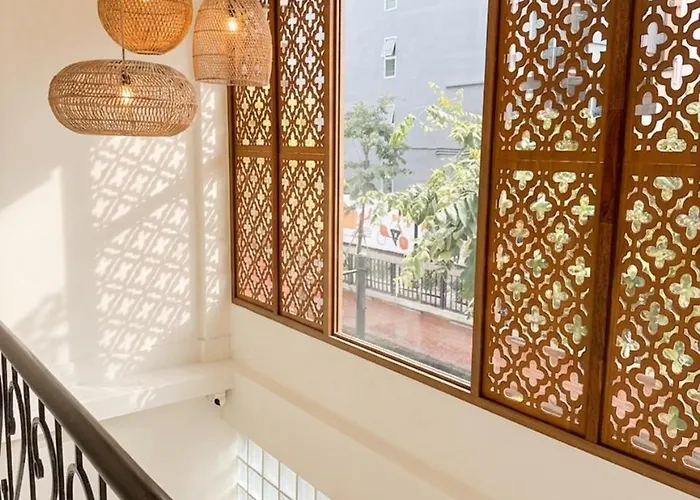 Samata By Canal Old Town Bed & Breakfast